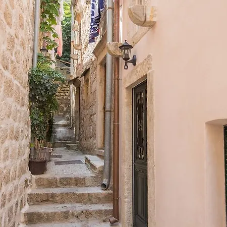 Sonatina Apartment