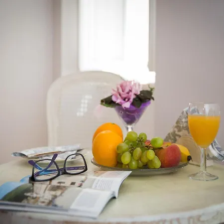 Sonatina Apartment *